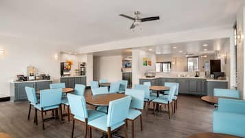 Free buffet breakfast