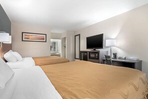 Standard-huone, 2 keskisuurta parisänkyä, tupakointi kielletty | Työpöytä, pimennysverhot, silitysrauta/-lauta, ilmaiset vauvansängyt