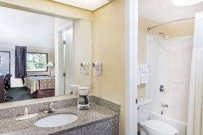 Articles de toilette (gratuits), serviettes fournies