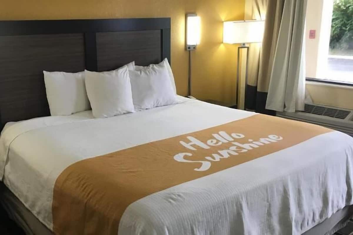 Coffres-forts dans les chambres, bureau, fer et planche Ă repasser