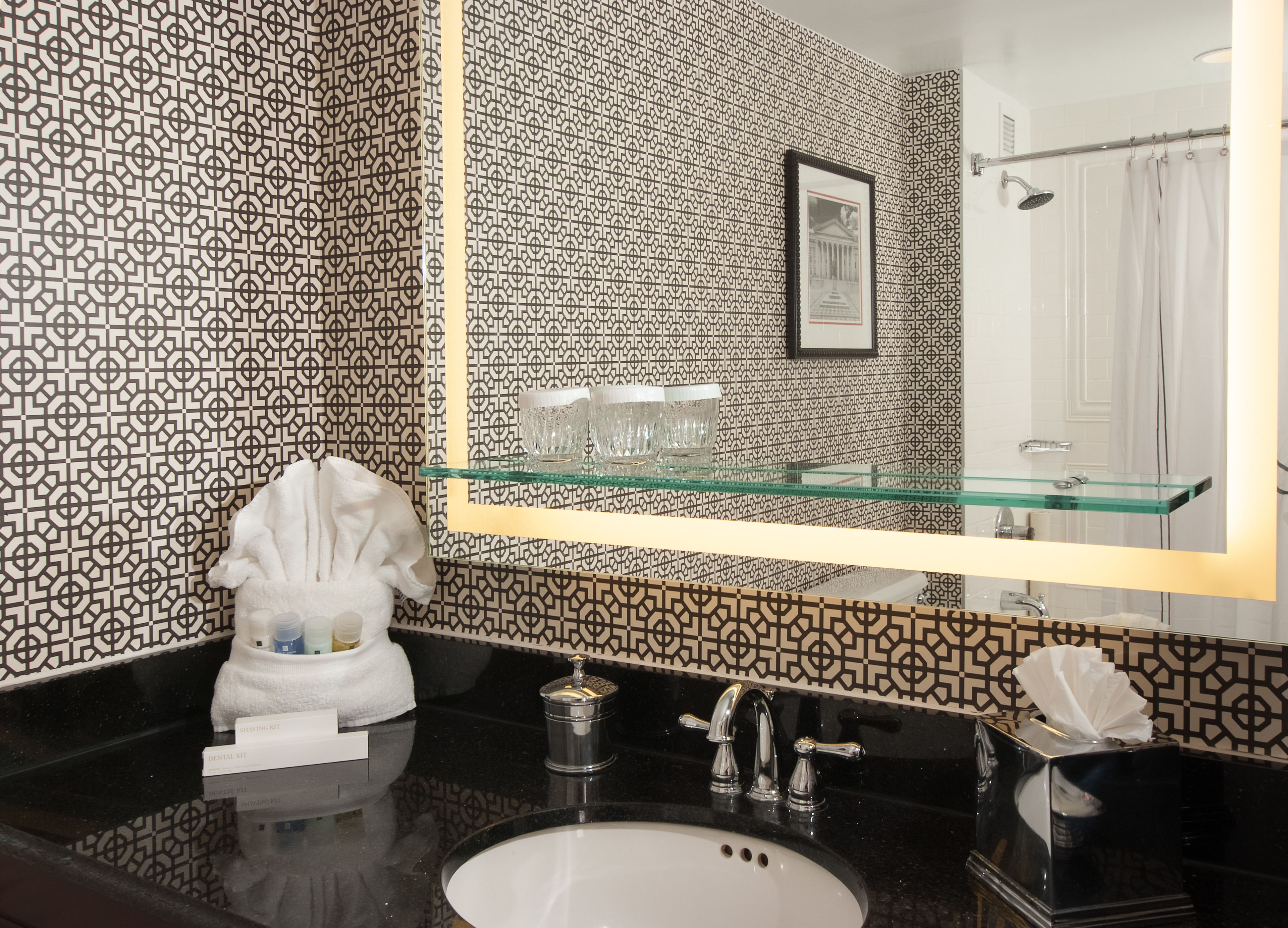 combined shower/bathtub, free toiletries, hair dryer, towels