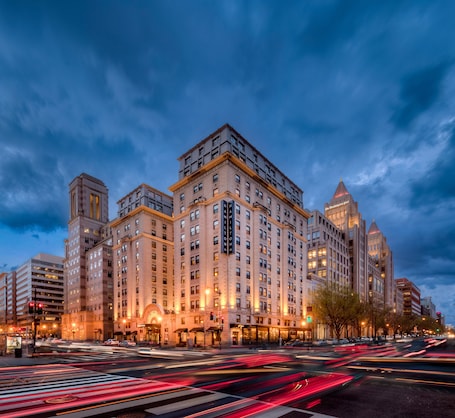 Exterior. Hamilton Hotel Washington DC