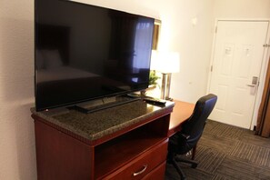 Desk, iron/ironing board, free WiFi