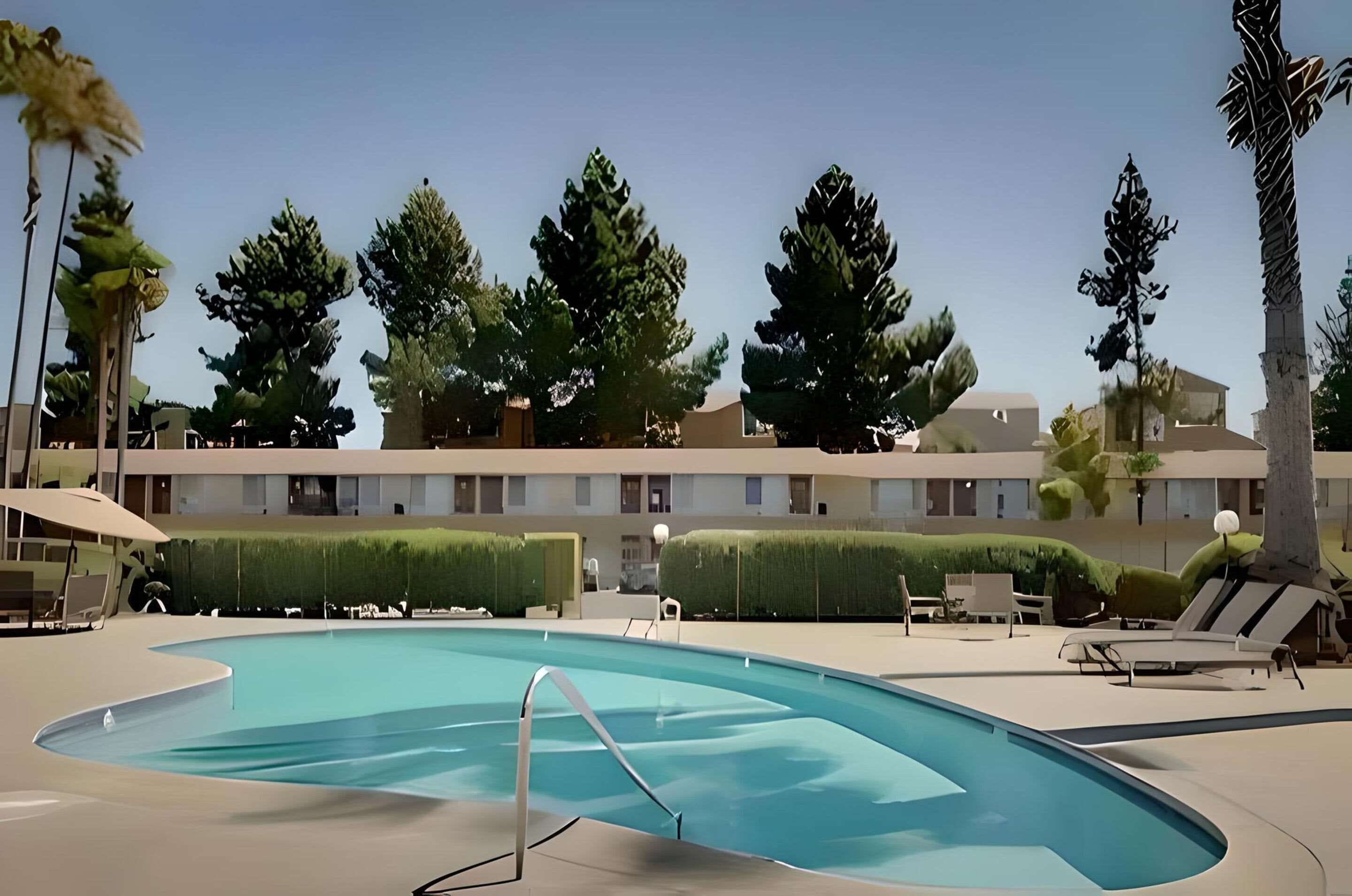 Hồ bơi ngoài trời 