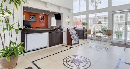 Motel 6 Santa Maria, CA - South