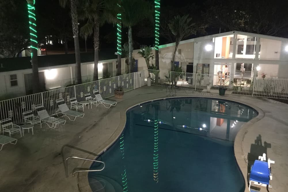 Motel 6 Santa Maria, CA - South
