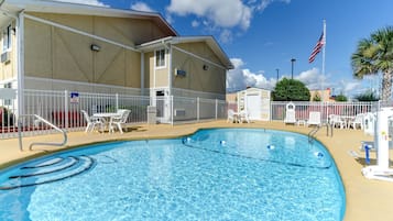 Seasonal outdoor pool