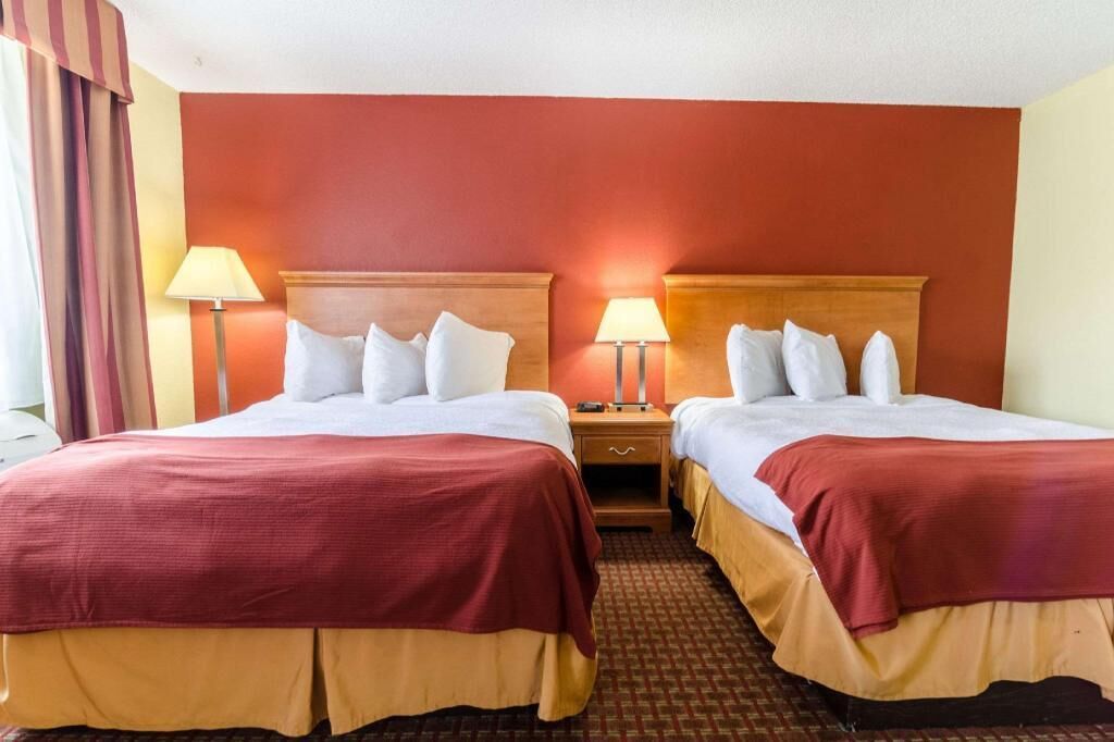In-room safe, desk, iron/ironing board, free cots/infant beds