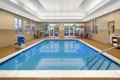 Holiday Inn Express Colorado Springs Airport by IHG