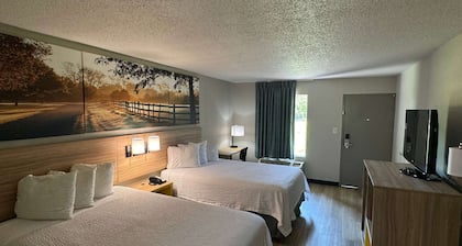 Days Inn by Wyndham Crystal River