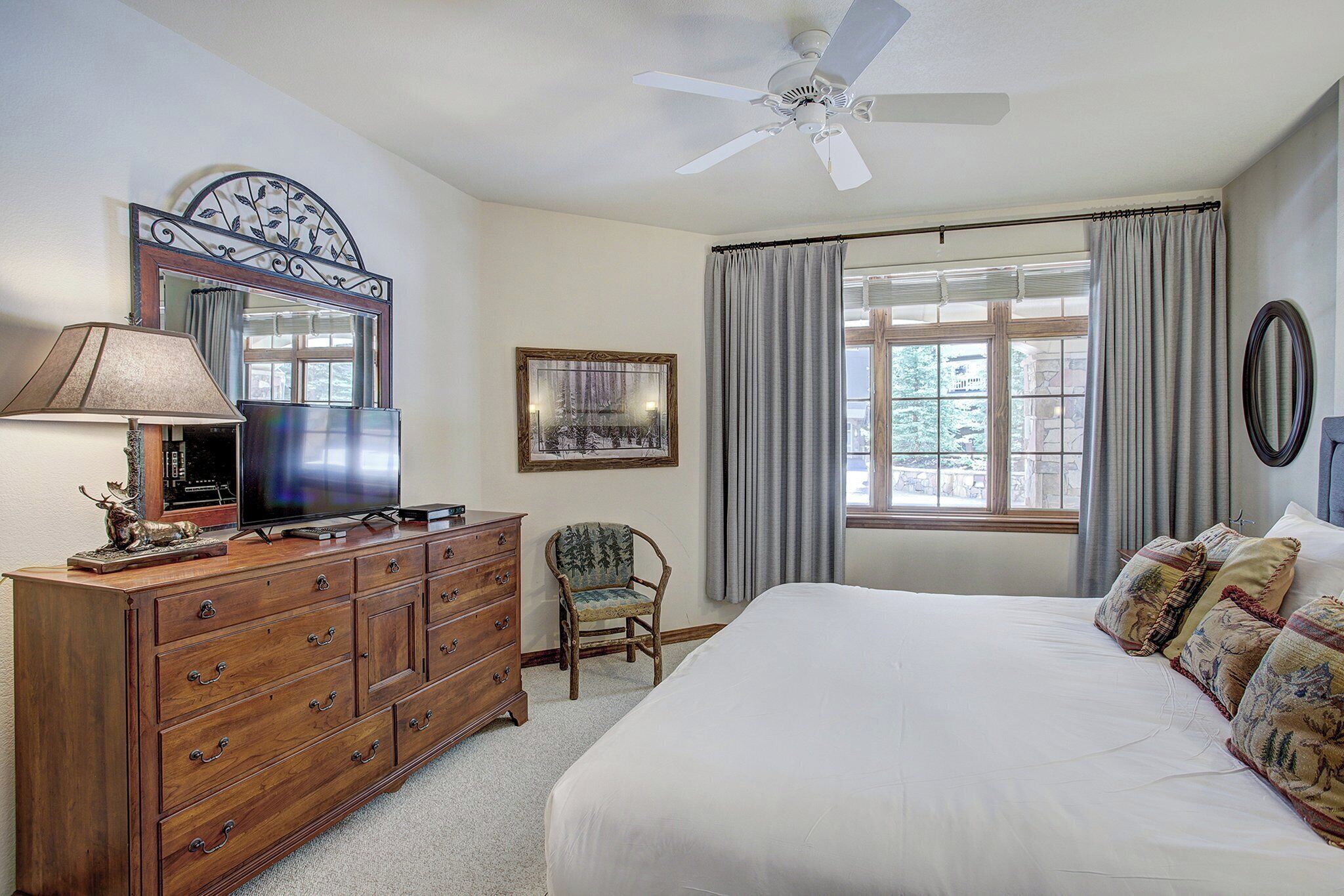 Apartamento, 1 habitación | Ropa de cama de alta calidad, caja fuerte, decoración individual