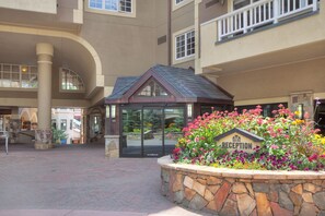 Property entrance - St James Beaver Creek, A Vail Resorts Property (Avon)