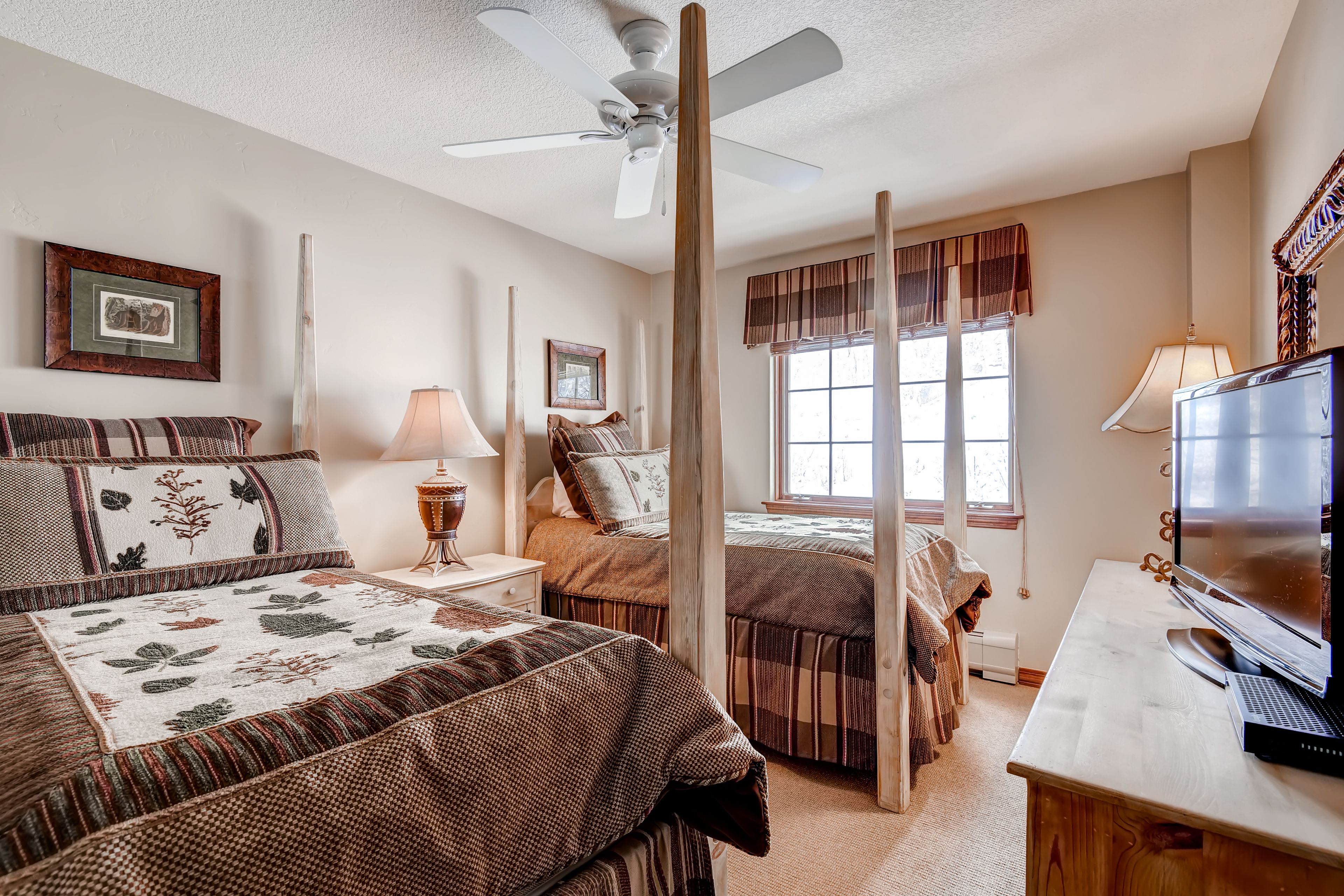Premier Condo, 2 Bedrooms | Premium bedding, in-room safe, individually decorated
