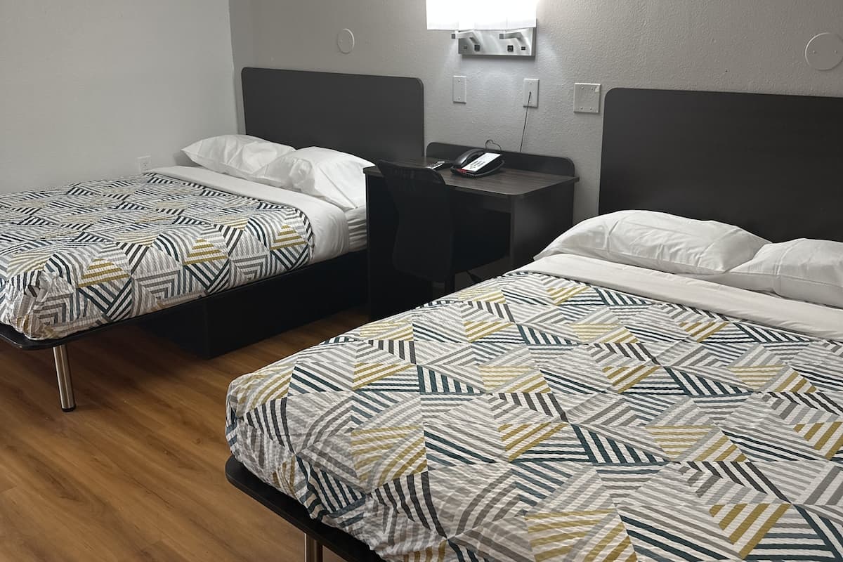 Iron/ironing board, free WiFi, bed sheets, wheelchair access