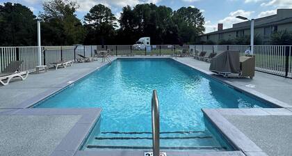 Motel 6 Greensboro, NC - Airport