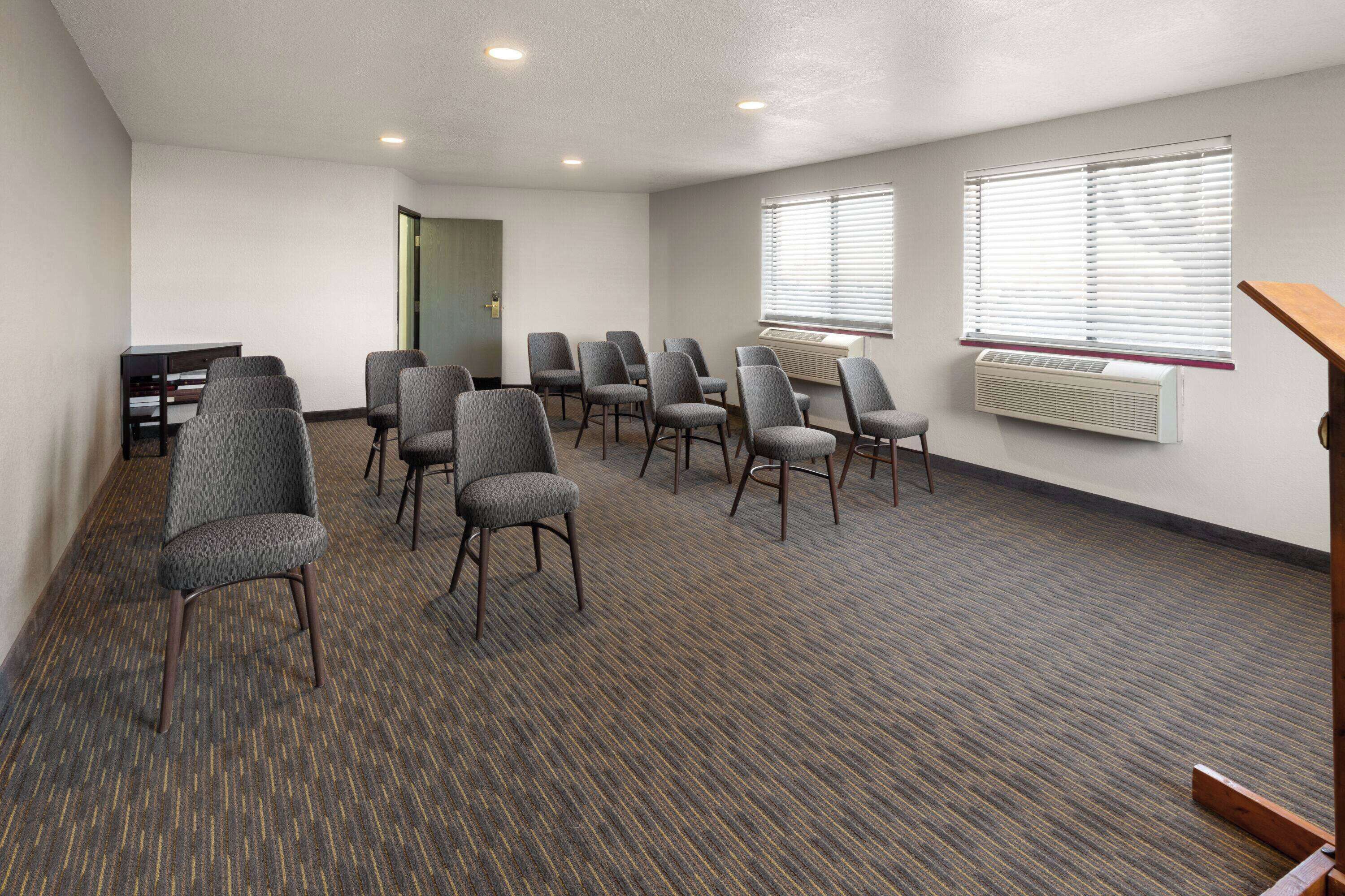 Photo - SYLO Hotel Denver Airport, a Ramada by Wyndham