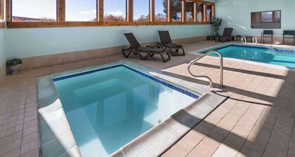 SYLO Hotel Denver Airport, a Ramada by Wyndham