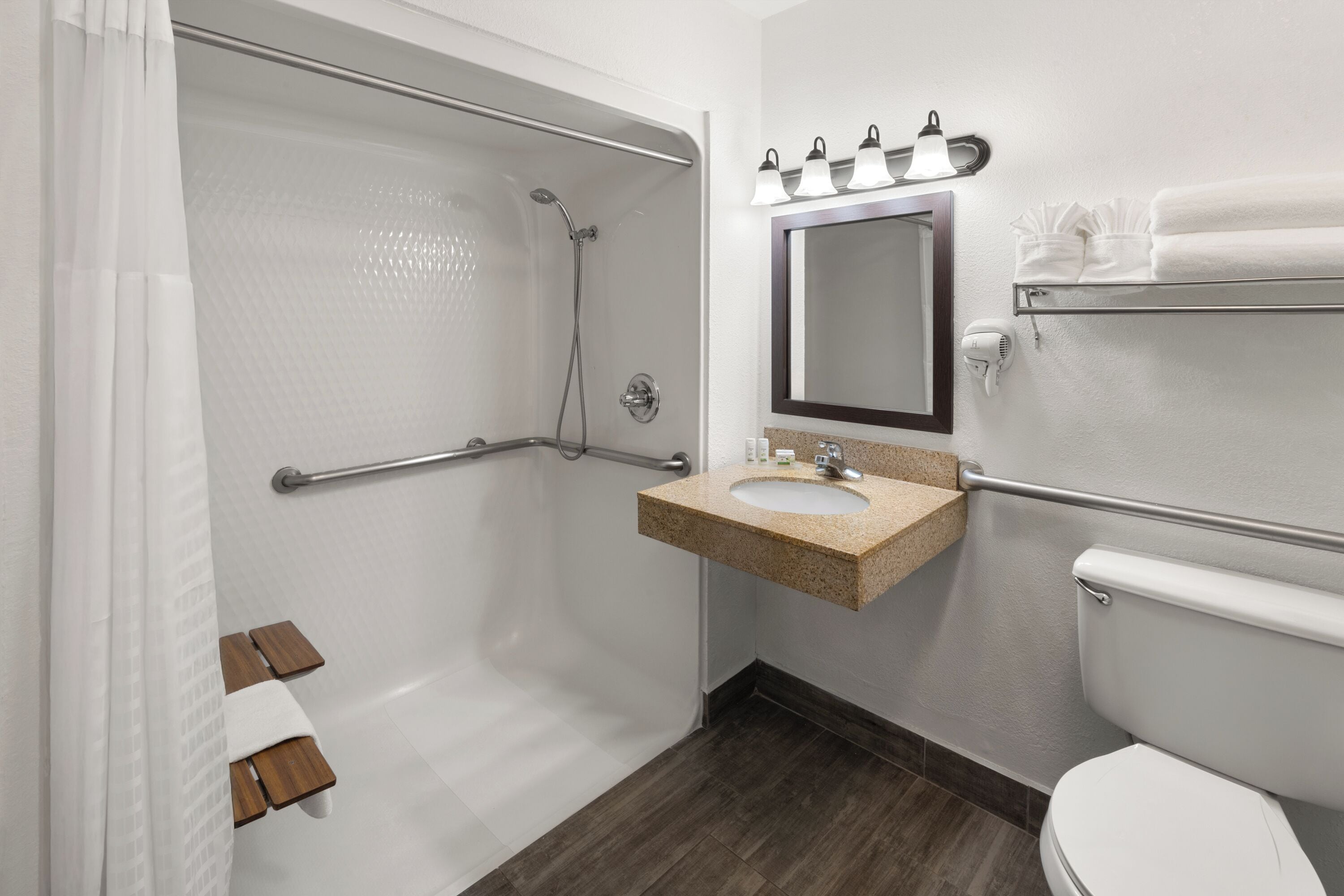 Photo - SYLO Hotel Denver Airport, a Ramada by Wyndham