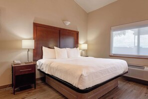 客室ごとに異なる装飾、客室ごとに異なるインテリア、デスク、ノートパソコン用作業スペース