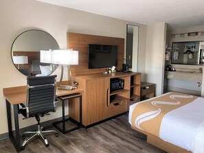 Standard Room, 1 Queen Bed, Non Smoking, Refrigerator & Microwave | Desk, laptop workspace, iron/ironing board, free cribs/infant beds