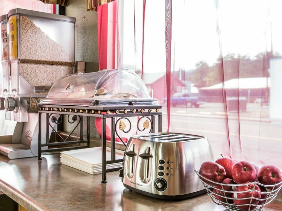 Free continental breakfast