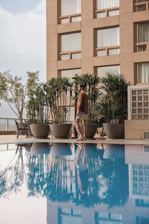 Outdoor pool, pool loungers