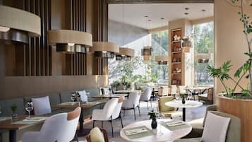 Daily buffet breakfast (USD 36 per person)