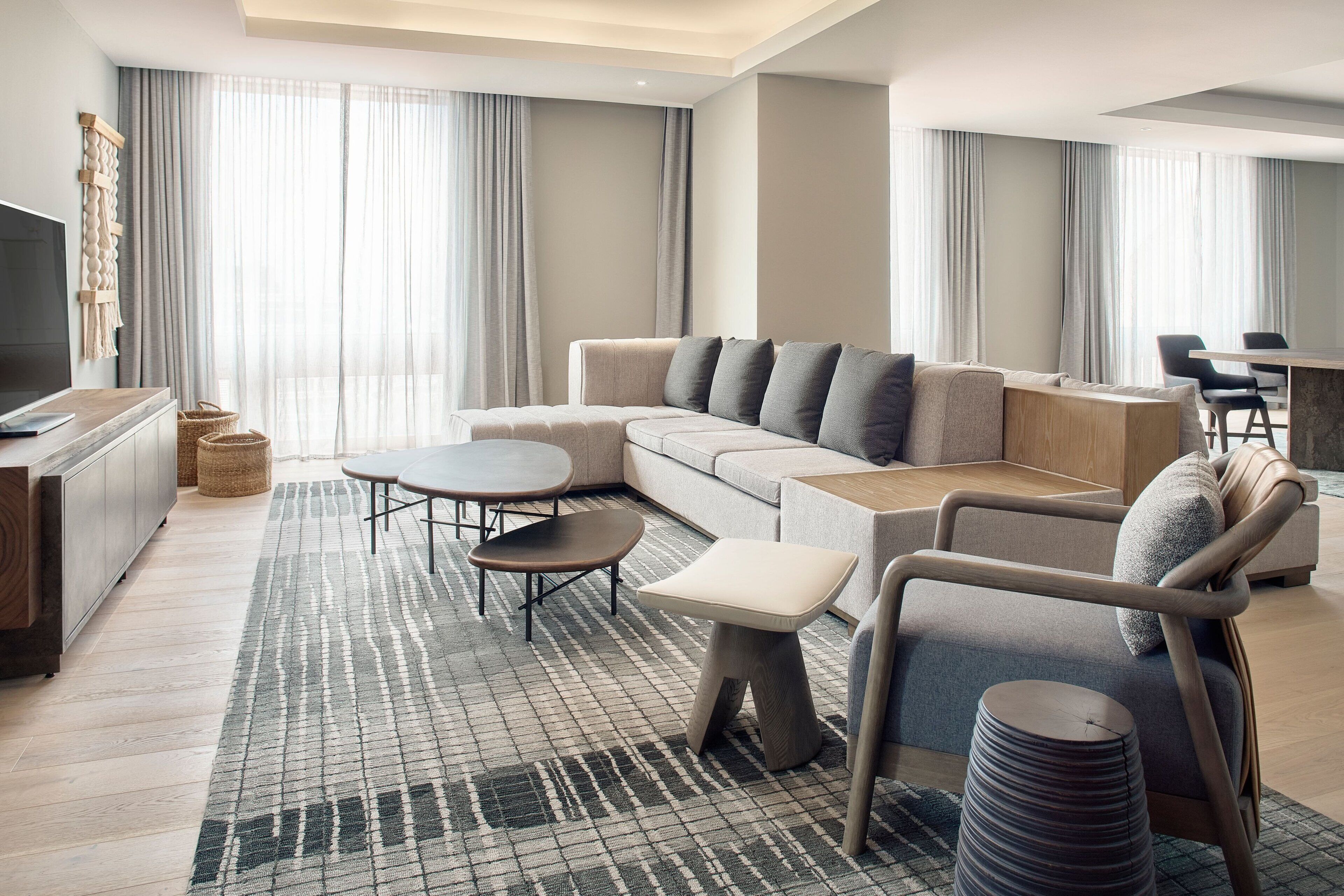 presidential suite, 1 bedroom, non smoking | 1 bedroom, premium bedding, down duvets, pillow-top beds