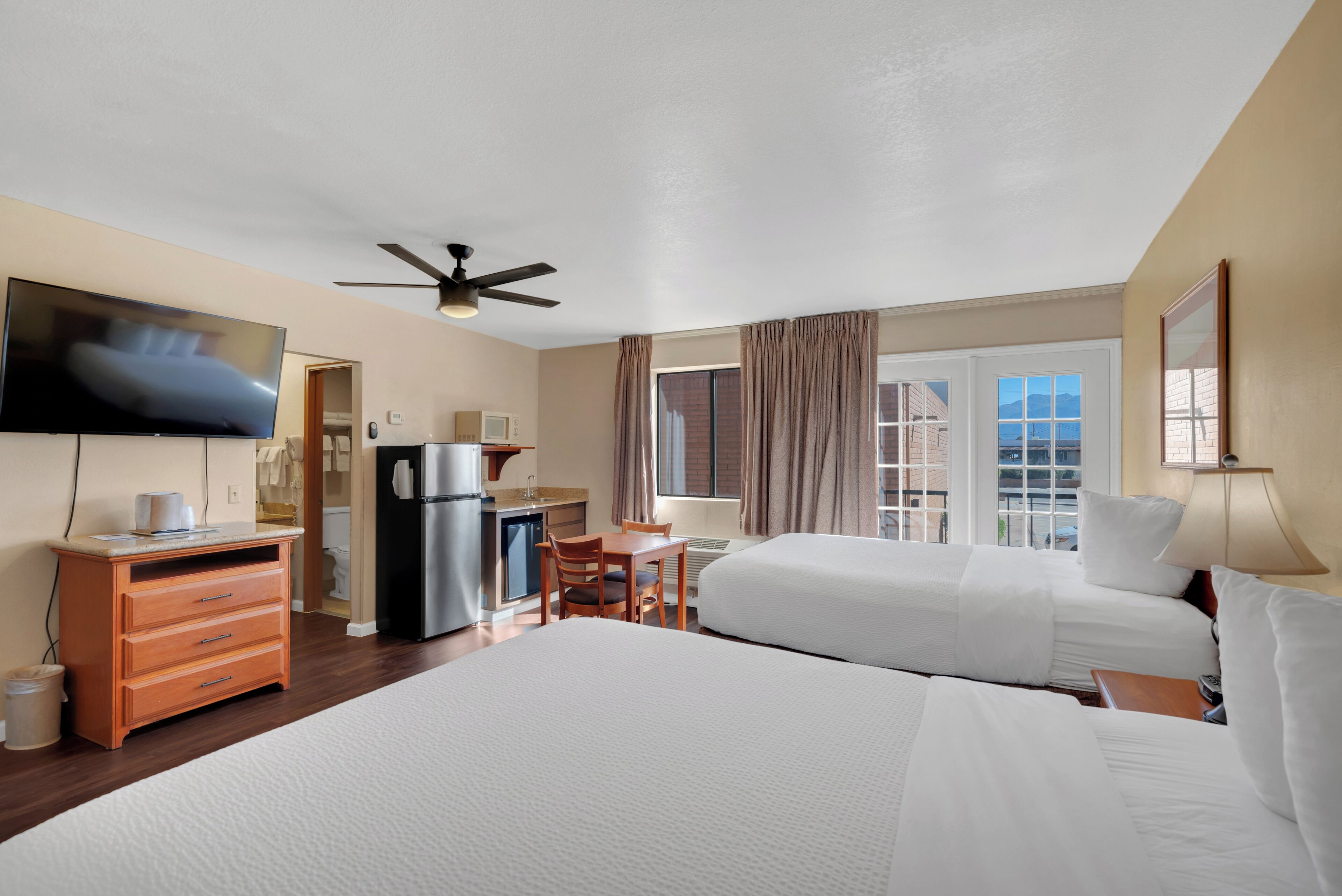 standard room, 2 queen beds, non smoking | egyptian cotton sheets, premium bedding, down duvets, pillow-top beds