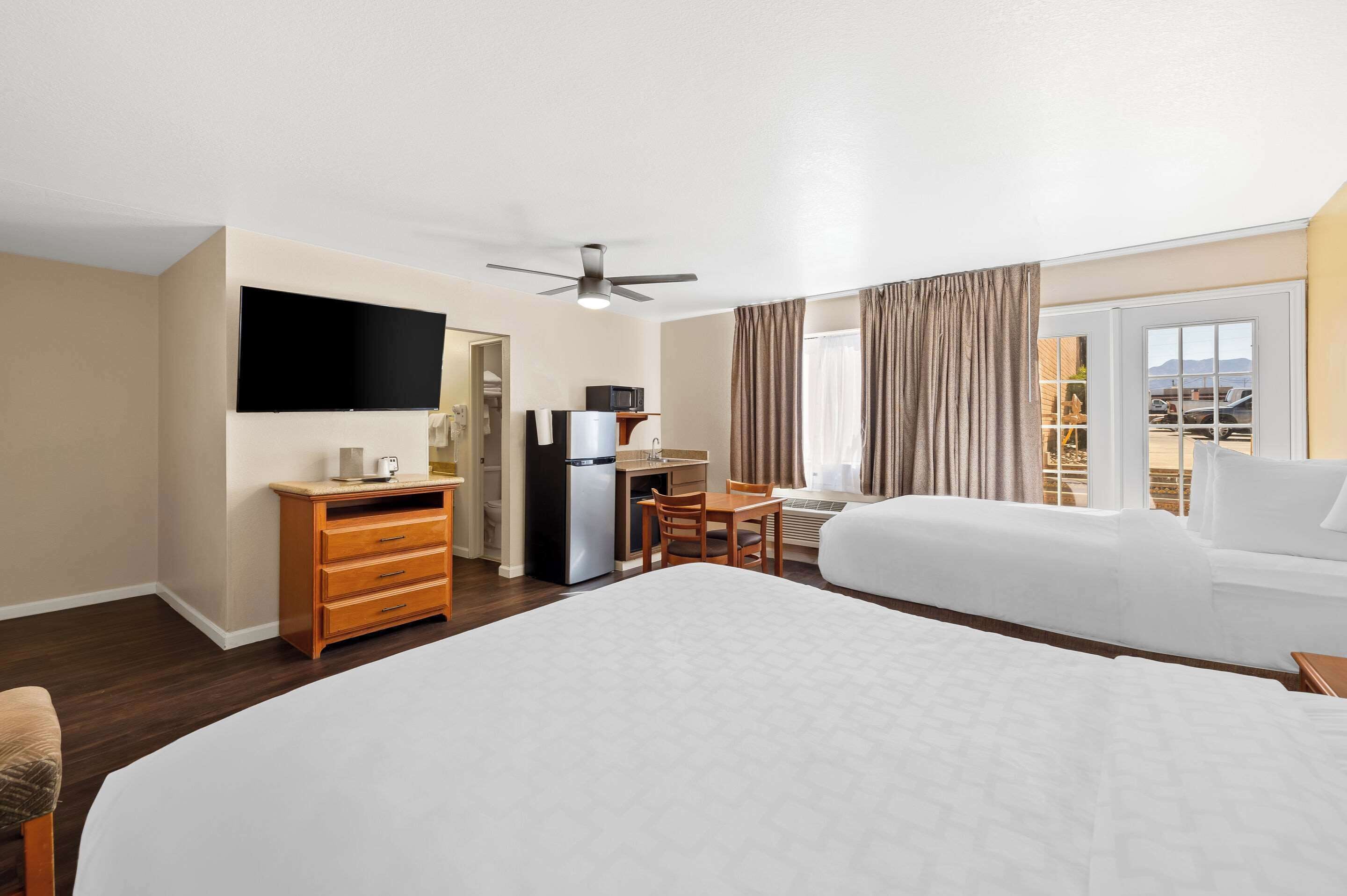 egyptian cotton sheets, premium bedding, down duvets, pillow-top beds