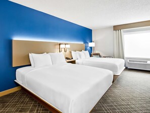 In-room safe, desk, laptop workspace, blackout drapes - Comfort Inn & Suites O'Fallon - St. Louis Area (O'Fallon)