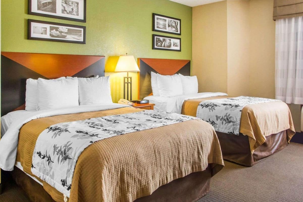 1 bedroom, premium bedding, desk, iron/ironing board