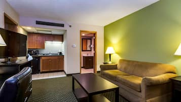 Suite, 2 Double Beds, Refrigerator & Microwave, Ground Floor | Desk, iron/ironing board, rollaway beds, free WiFi