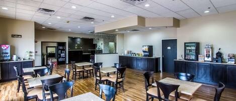 Free daily continental breakfast