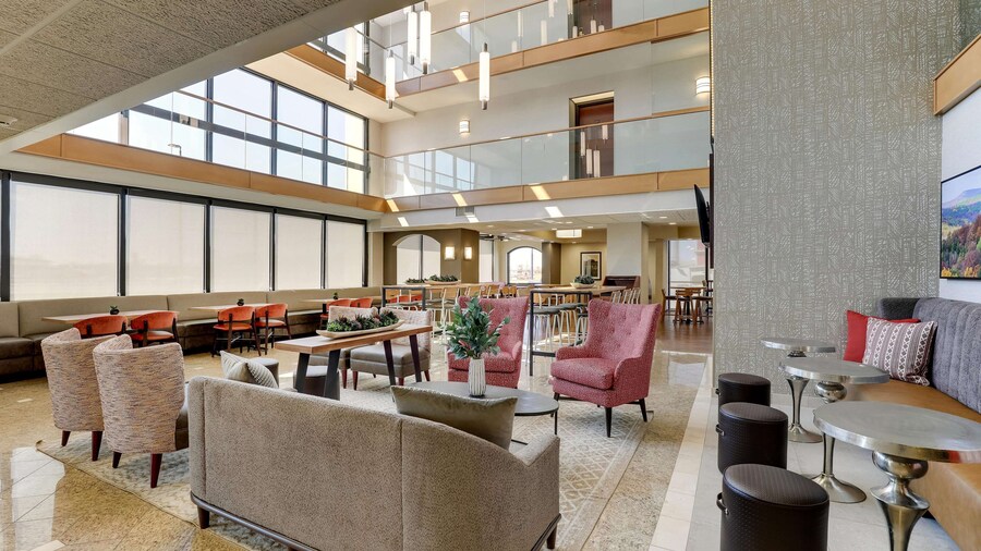 Drury Inn & Suites Marion