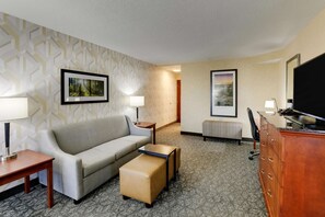 1 bedroom, premium bedding, desk, blackout drapes