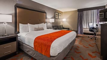 Hypo-allergenic bedding available, desk, laptop workspace