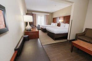 Coffres-forts dans les chambres, bureau, fer et planche à repasser