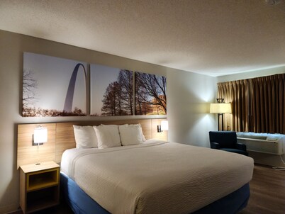Days Inn by Wyndham Collinsville/St. Louis