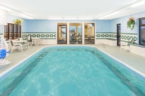 Indoor pool - Ramada Limited Decatur (Forsyth)