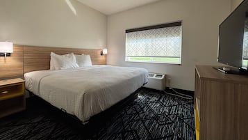Suite, 1 King Bed, Non Smoking (One-Bedroom Suite)