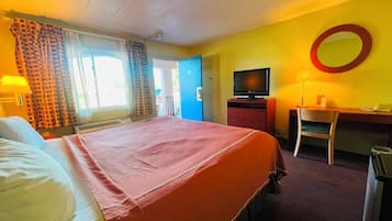 Rum | Skrivbord, gratis wi-fi, väckarklockor och sängkläder