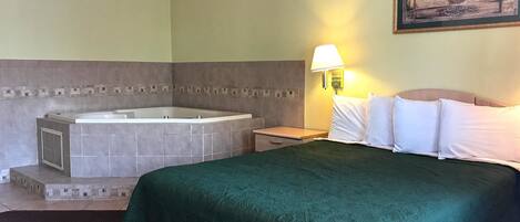 Escrivaninha, ferros/tábuas de passar roupa, Wi-Fi de cortesia