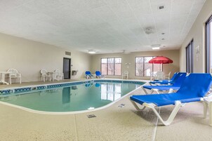 Una piscina cubierta