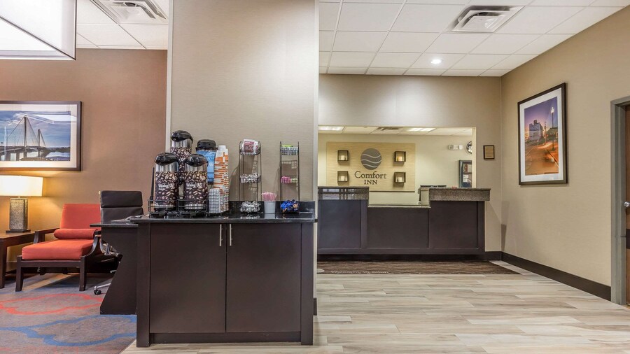 Comfort Inn Alton near I-255