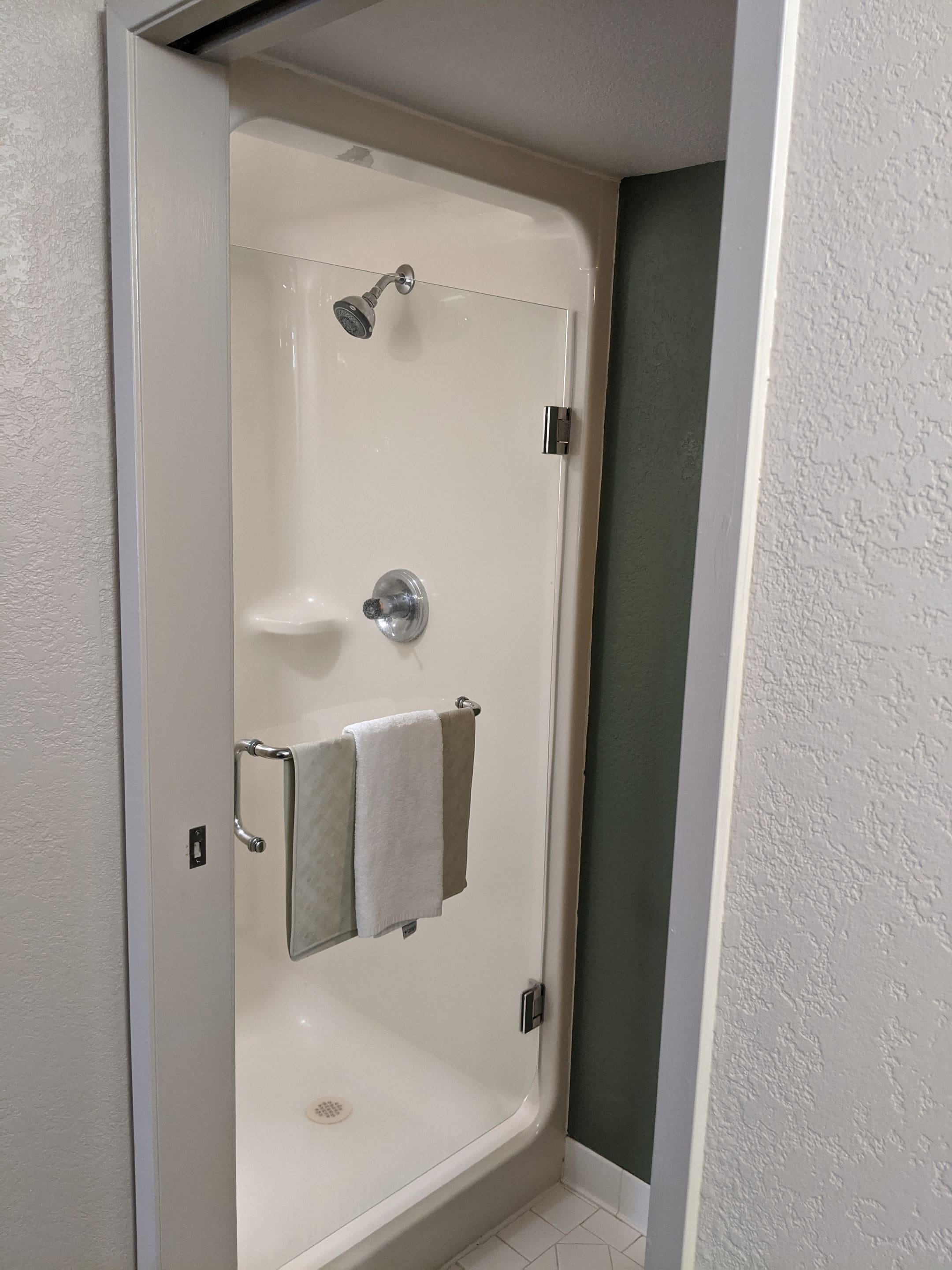 Shower, free toiletries, hair dryer, towels