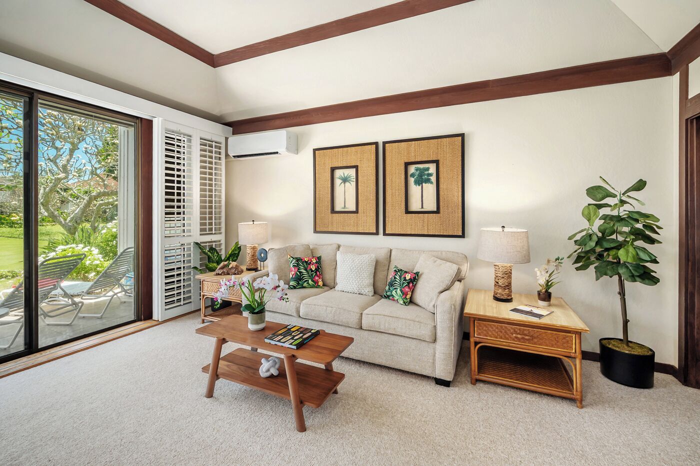 Royal Room, 1 Bedroom, Garden View (Unit 58, 1 Bath)