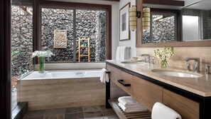 Separate bathtub and shower, jetted bath, designer toiletries - Four Seasons Resort Hualalai (Kailua-Kona)