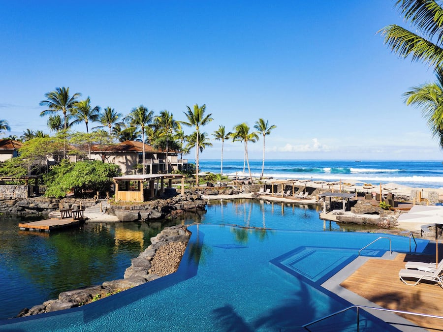 7 AuĂenpools, Cabañas (gegen GebĂŒhr), Sonnenschirme