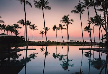 4 bars/lounges, 2 poolside bars, swim-up bar at Four Seasons Resort Hualalai